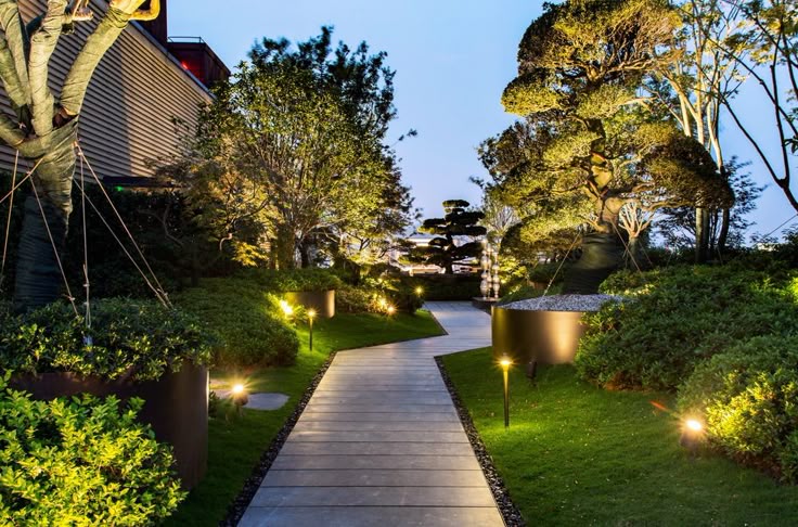 Outdoor & Landscape Lighting